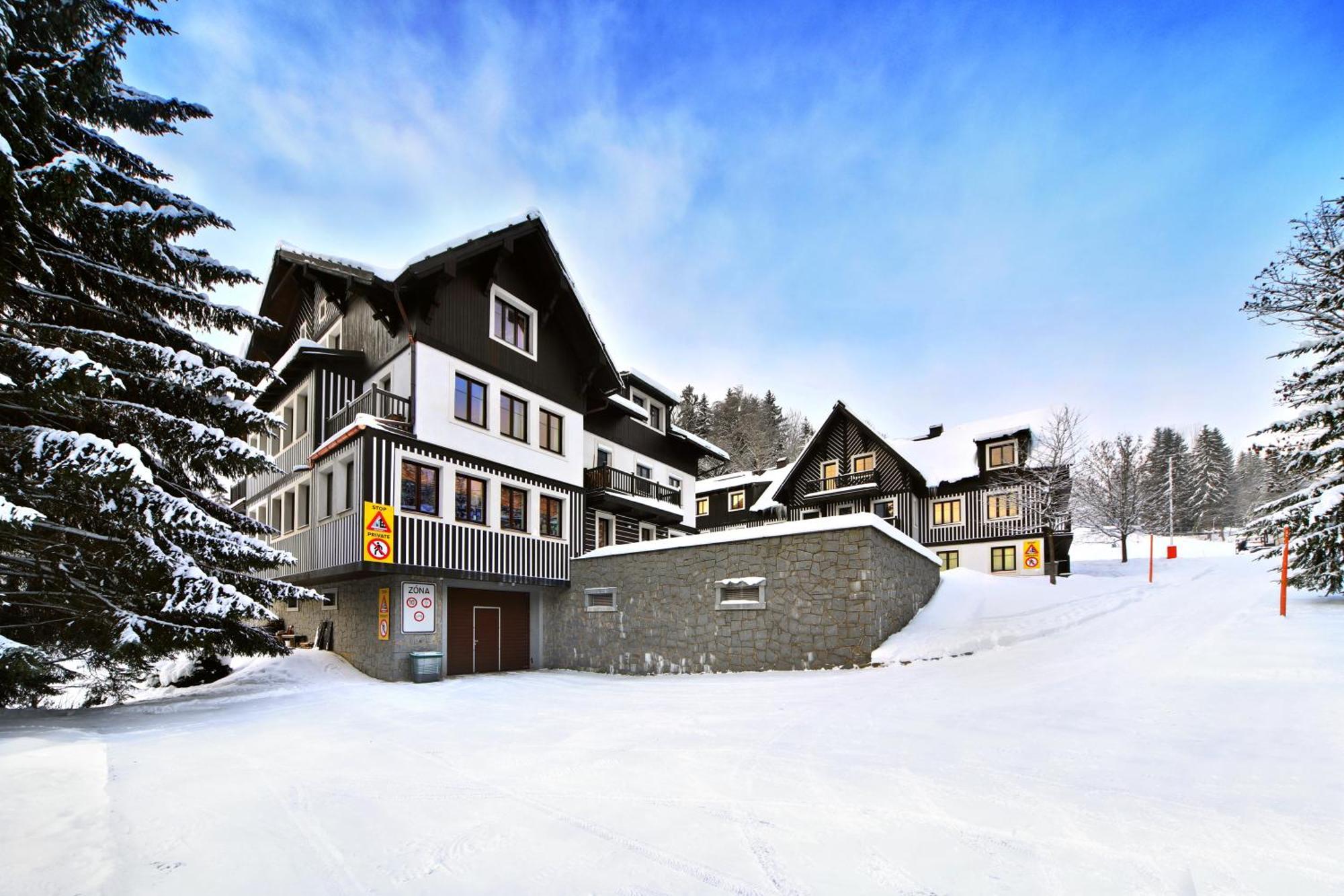 Hradecanka Apartment *